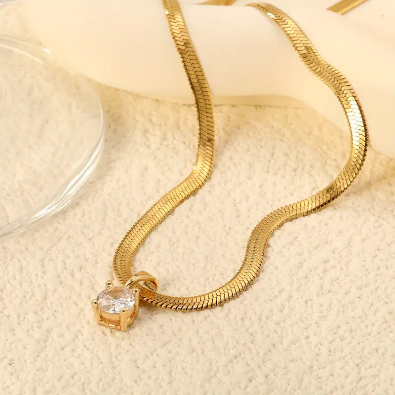 Elegante collana con pendente in strass | Oro