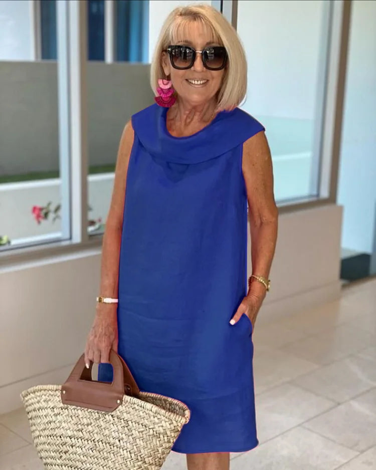 Perla – Sleeveless Sheath Dress with Round Neck